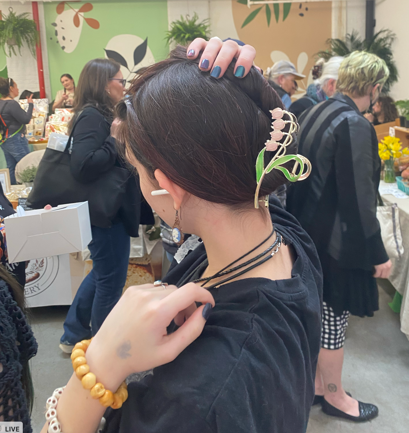 Enchanting Hair Accessories: Vintage-Inspired & Fruity Designs for All Occasions