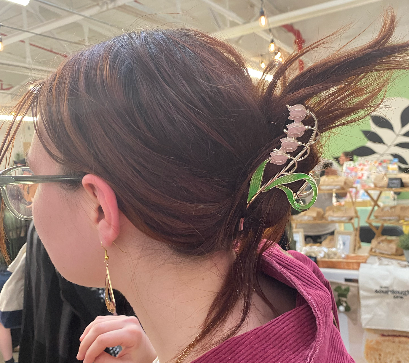 Enchanting Hair Accessories: Vintage-Inspired & Fruity Designs for All Occasions